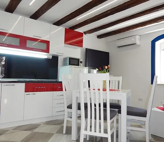 Karmen's One * 스플리트