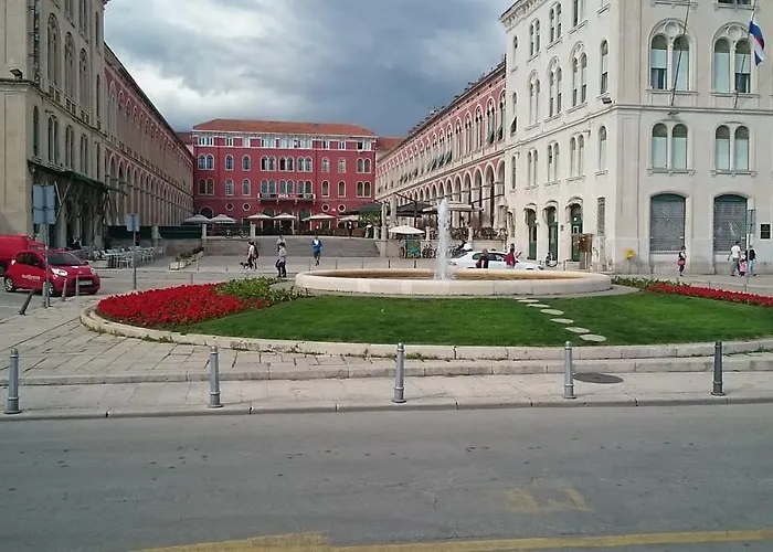 Karmen's One * 스플리트